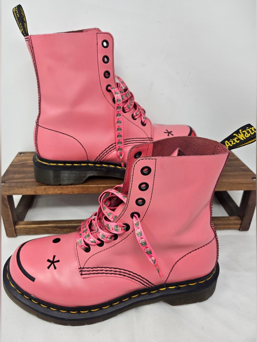 Dr. Martens Hincky Acid Pink Boots Womens 8 - Picture 2 of 7